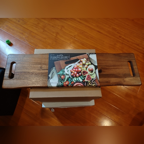 Bird Rock grazing board - Picture 1 of 8